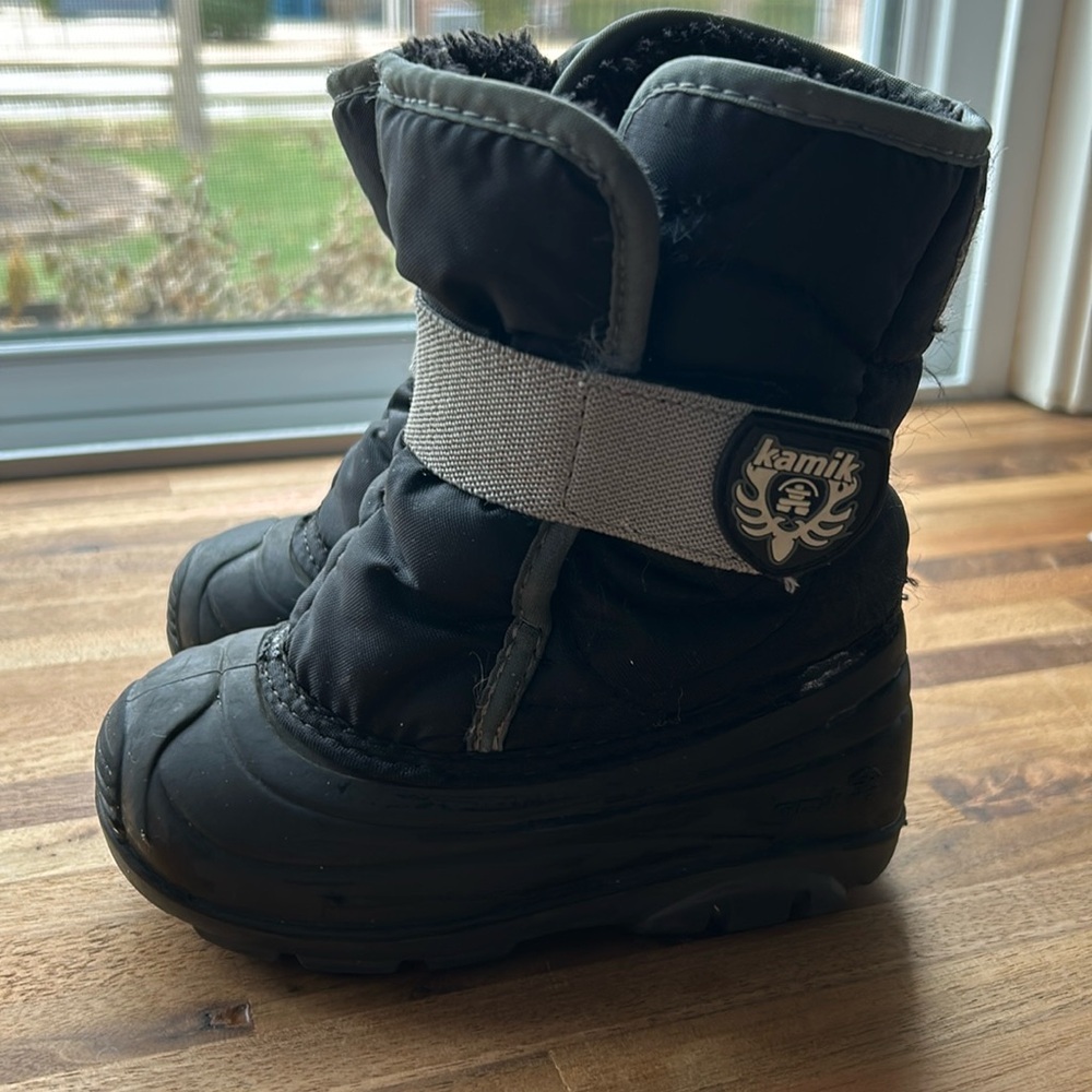 Kamik Snowbug Toddler boots size 7